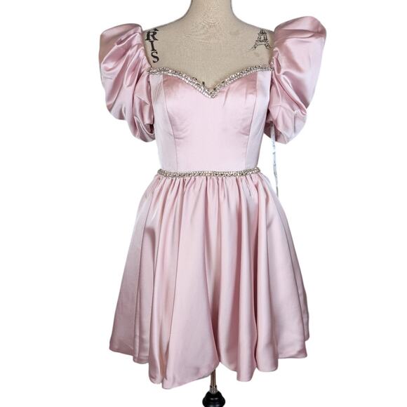 Mac Duggal Blush Pink Satin Puff Sleeve Cocktail Dress Size 8 NWT - Picture 3 of 16